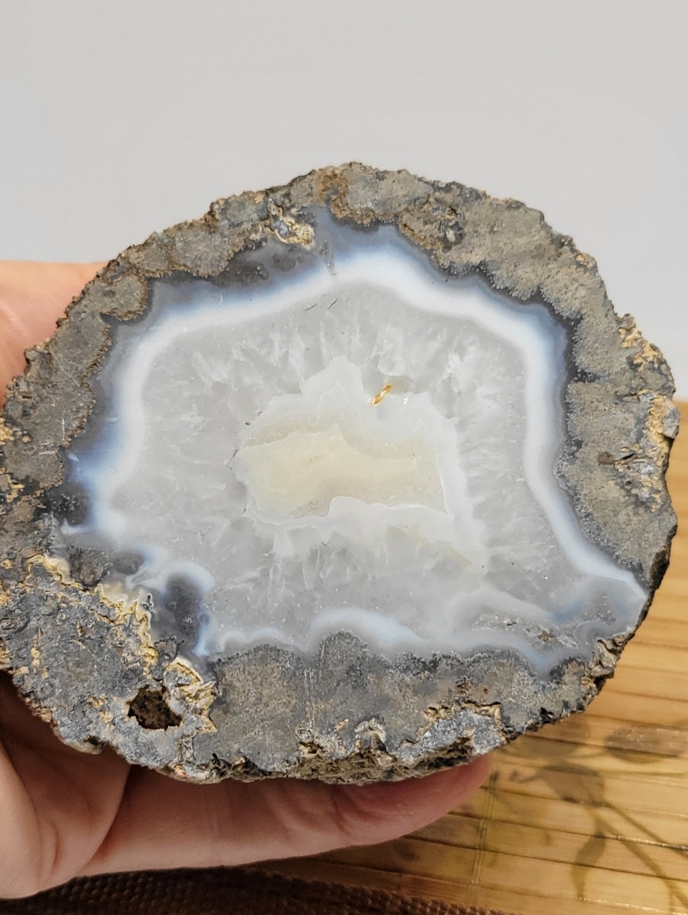 Pretty Geode 3.5" - Picture 7 of 11